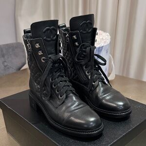 CHANEL Black Quilted Lace-up Combat Boots. Size 40. Pristine Condition.